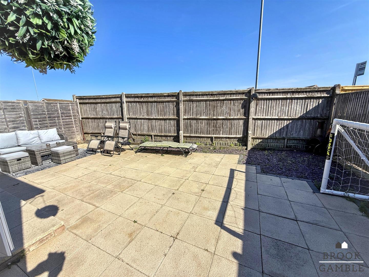 3 Bedroom House. Thackeray Close in Eastbourne,  4